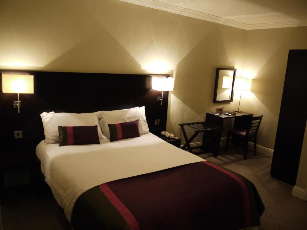Hearns Hotel Клонмель Номер фото