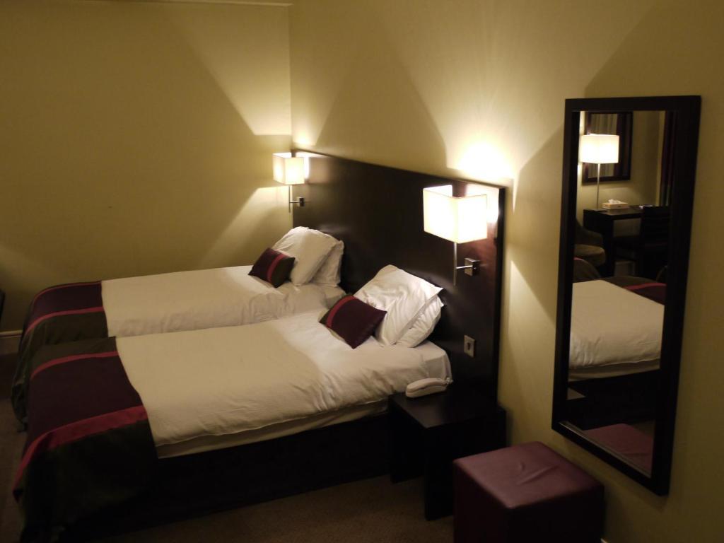 Hearns Hotel Клонмель Номер фото