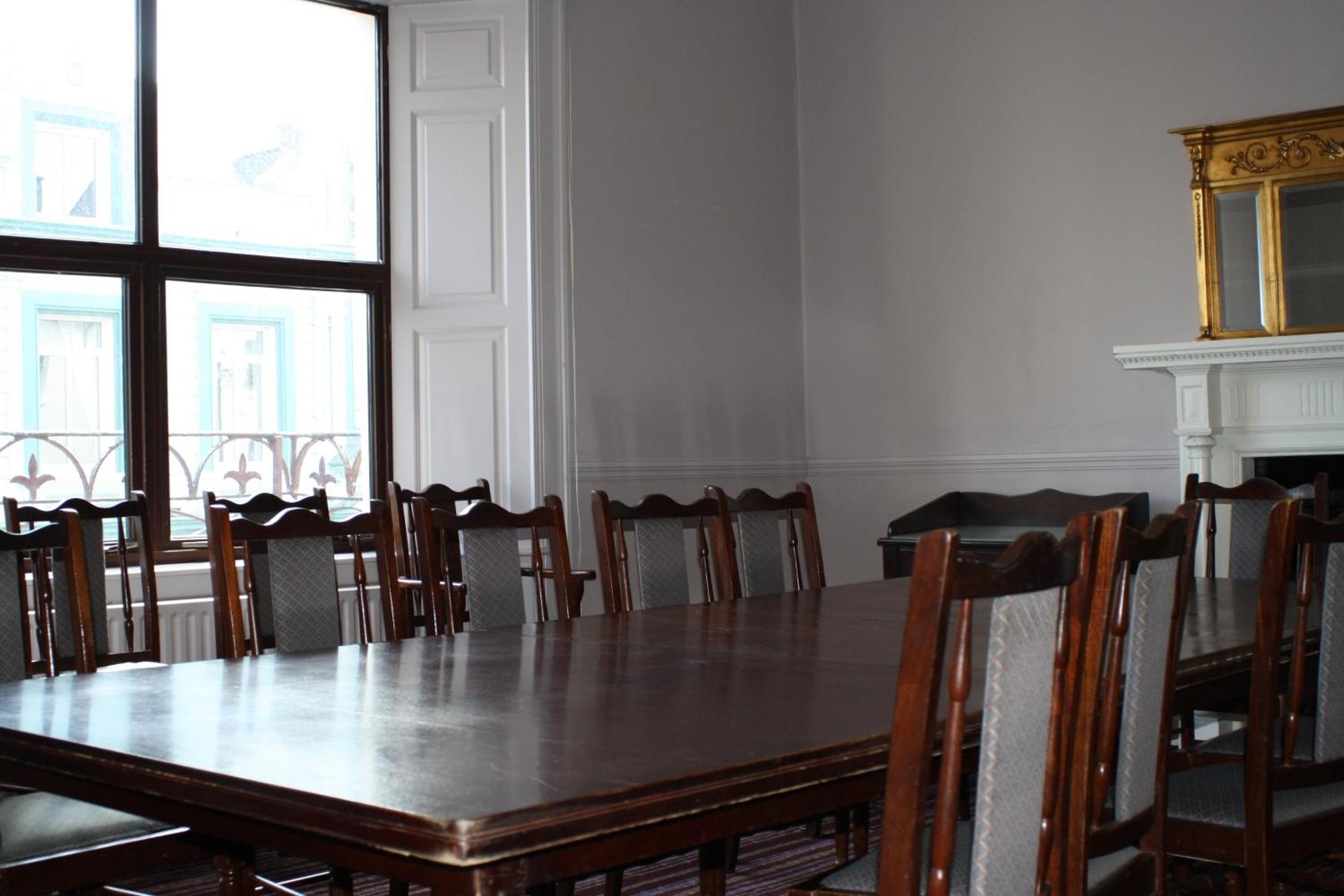 Hearns Hotel Клонмель Екстер'єр фото