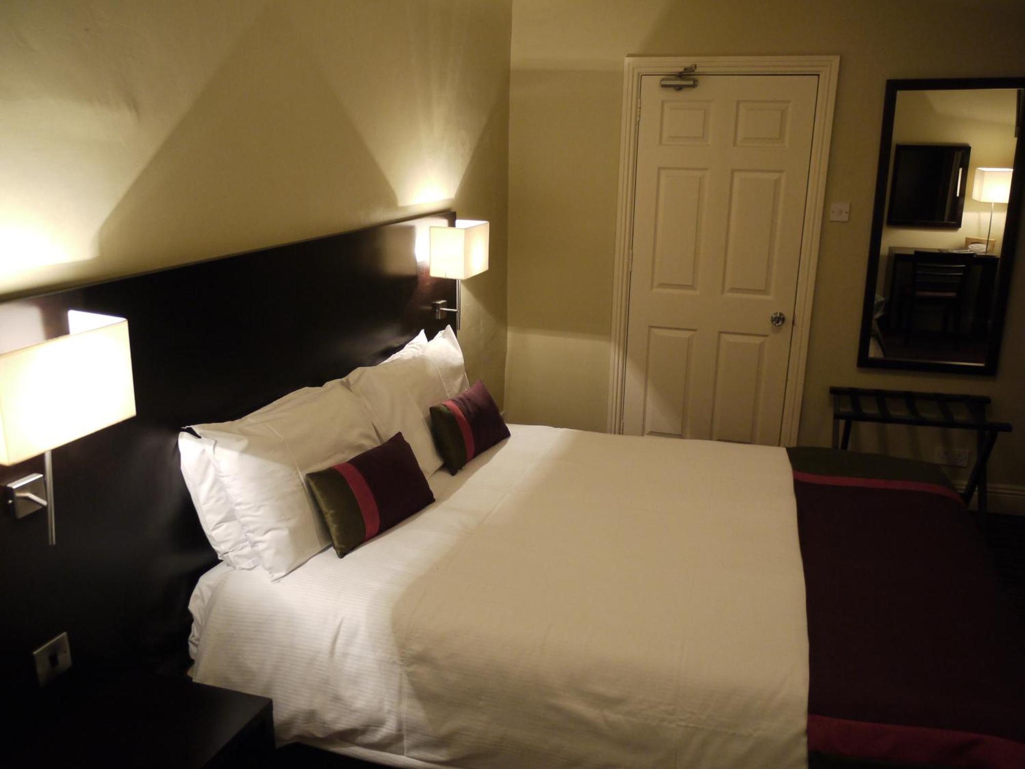 Hearns Hotel Клонмель Екстер'єр фото
